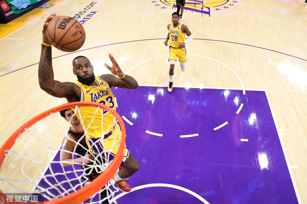 触碰到篮筐 触碰到篮筐