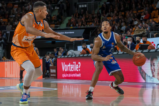 年轻的中国 年轻的中国