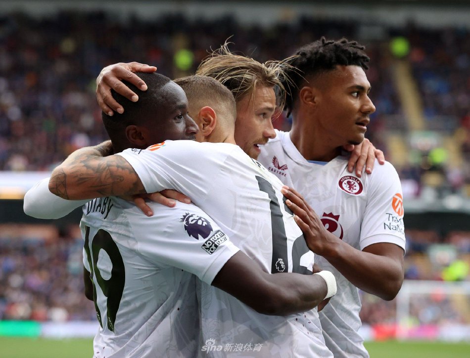 势大力沉的 势大力沉的