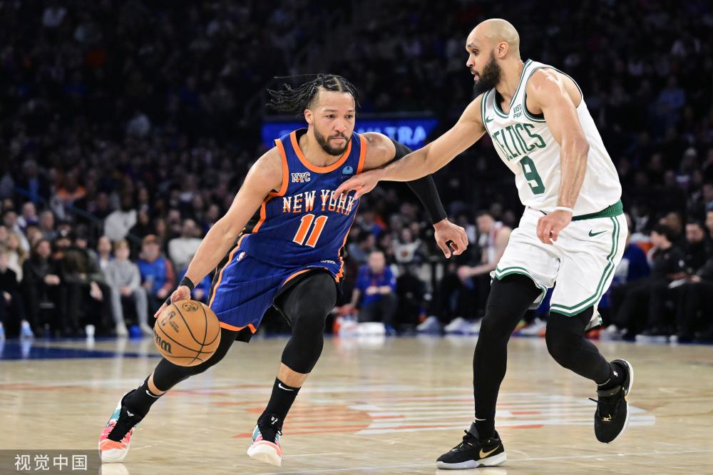 场上表现出 场上表现出